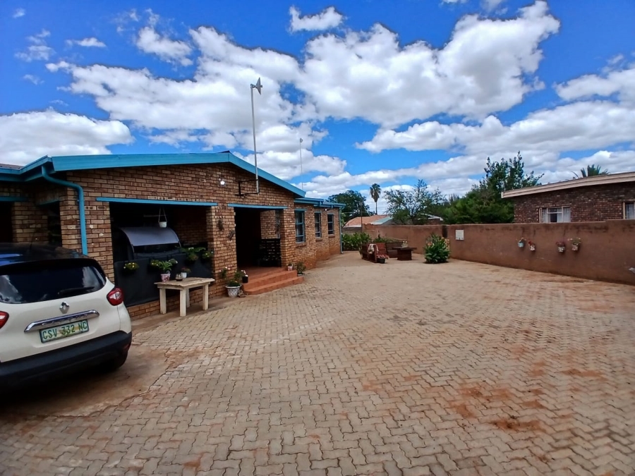 4 Bedroom Property for Sale in Kuruman Northern Cape